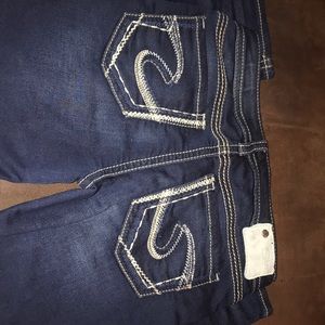 Great condition size 29 silver jeans